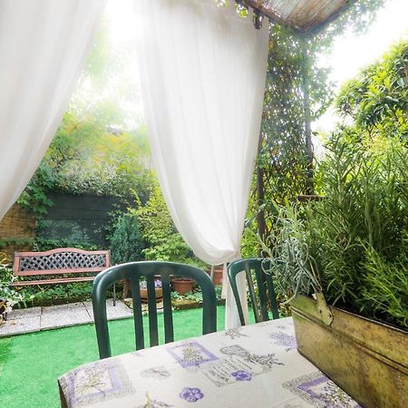 デセンツァーノ・デル・ガルダGarden Sweet House Desenzanoアパートメント エクステリア 写真
